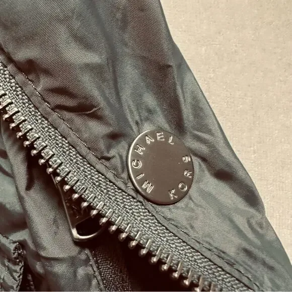 Michael Kors Hooded Anorak, snap closures, size M - Picture 6 of 10